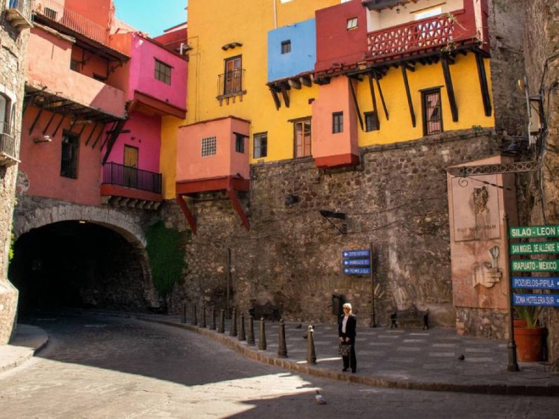 Entre pérdidas y resiliencia: El impacto de la violencia en el turismo de Guanajuato