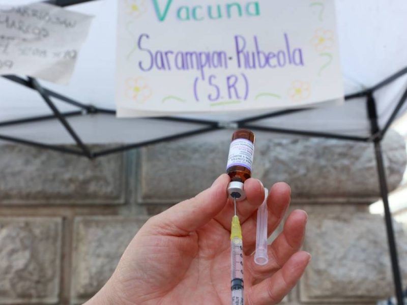 Refuerzan vacunación contra sarampión: Anuncian más módulos ante repunte de casos