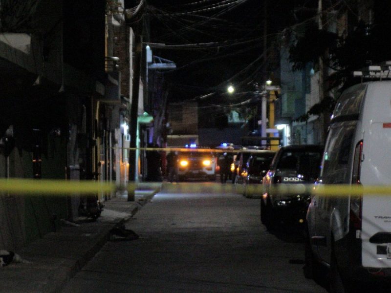 Hieren a hombre en ataque a balazos afuera de una casa de la colonia 18 de Agosto