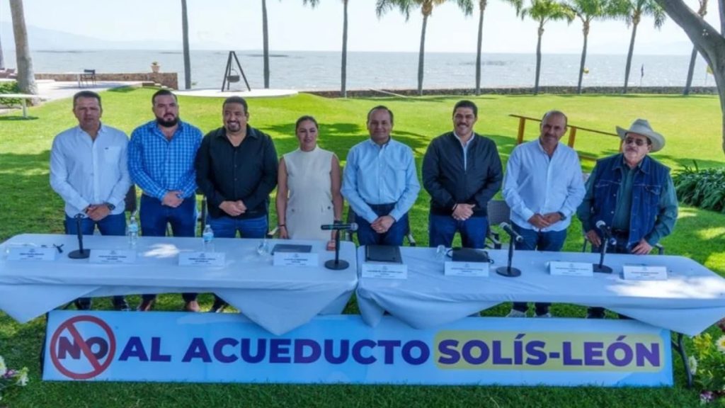 Acueducto Solís-León