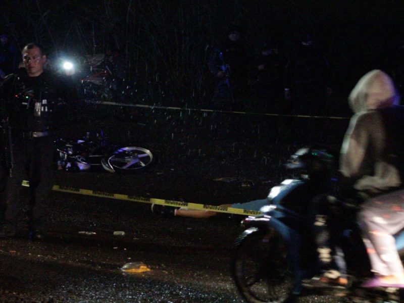 En trágico choque entre motos, muere un menor de edad y quedan tres graves en Irapuato