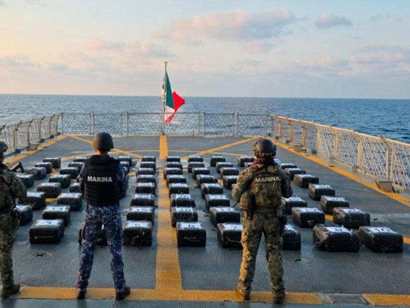 Incautan toneladas de cocaína en lanchas, buques pesqueros y hasta en submarinos en el Pacífico