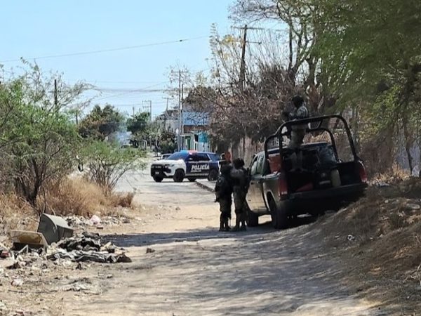 Asesinan a hombre en San José de la Presa; motociclistas lo acribillan a plena luz del día