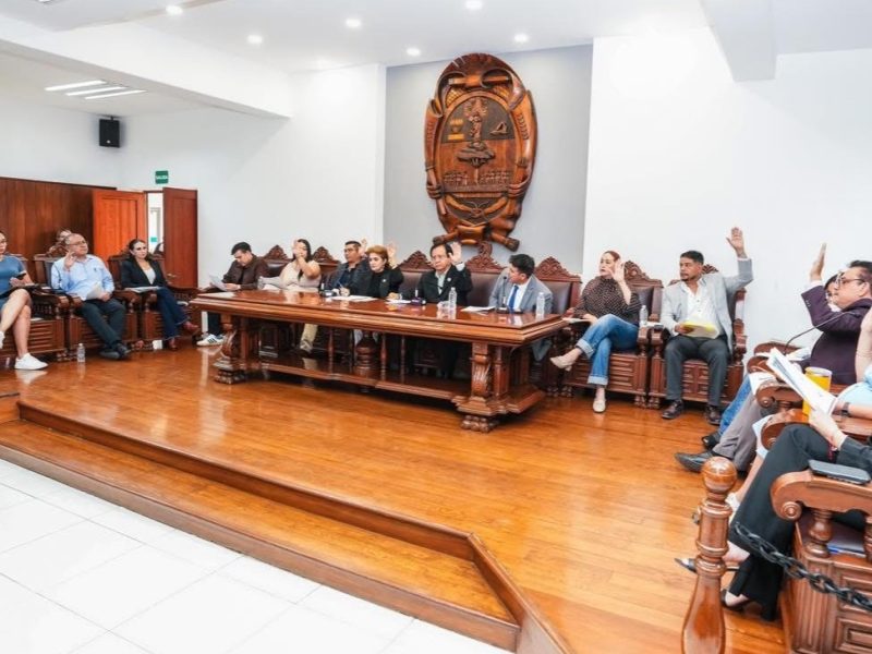 Sin prestaciones adicionales, aprueban jubilación de 18 trabajadores del municipio de Celaya