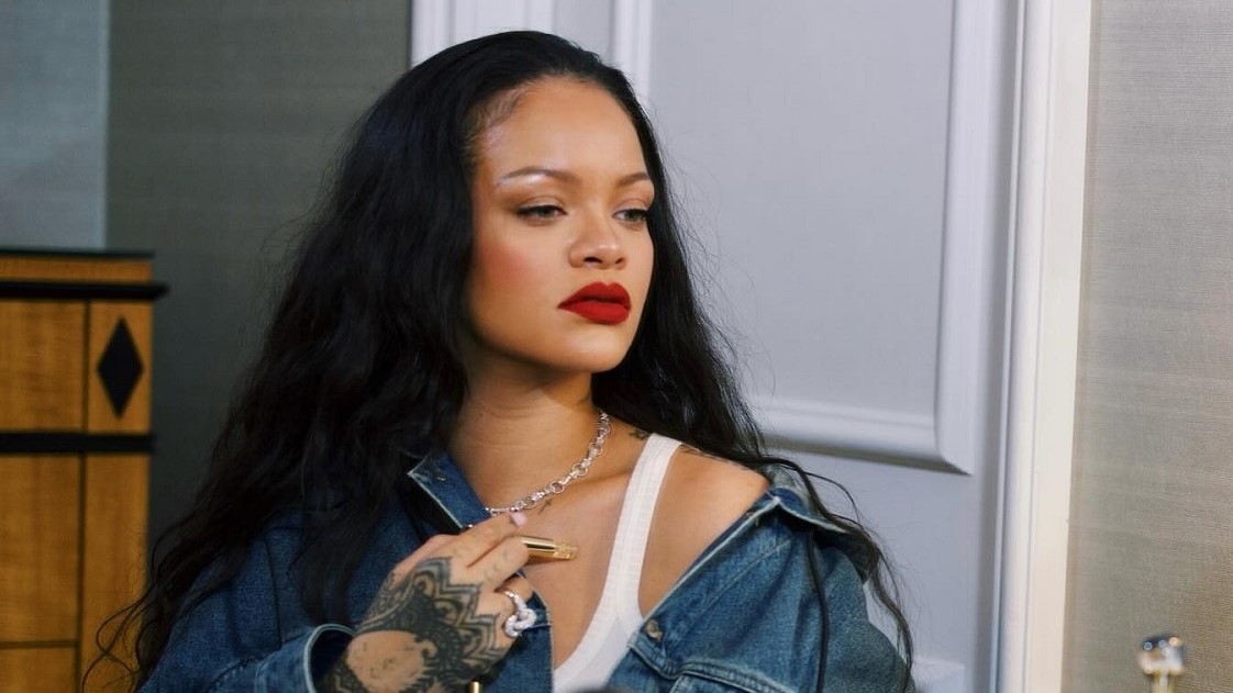 Cantante Rihanna atentado casa en Beverly Hills