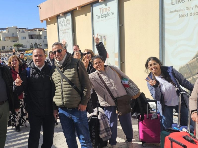 Escapan por mar 89 celayenses en Medio Oriente tras guerra en Irán: ‘ha sido un largo viaje’