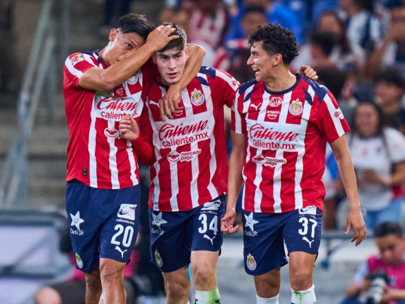 Chivas vence a Rayados y se reafirma como líder del Clausura 2026