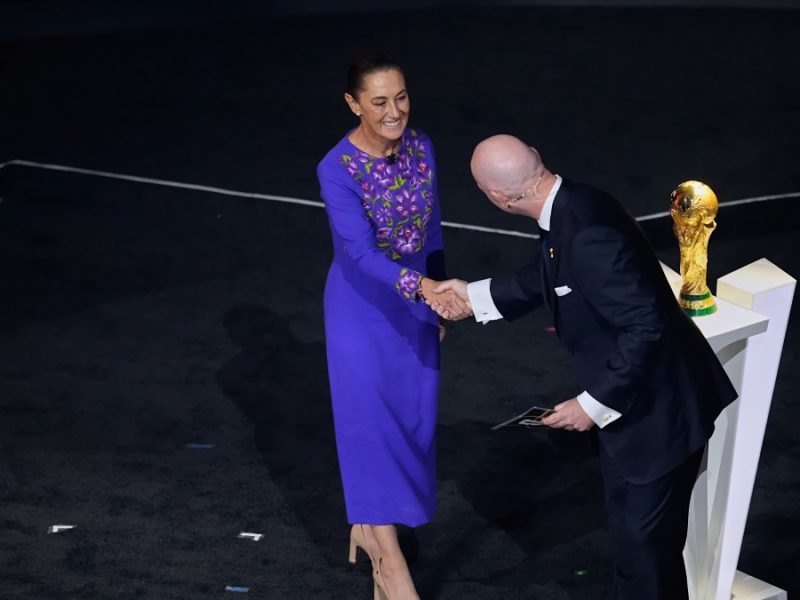 Claudia Sheinbaum confía en que Mundial 2026 se haga y garantiza seguridad en México durante su realización