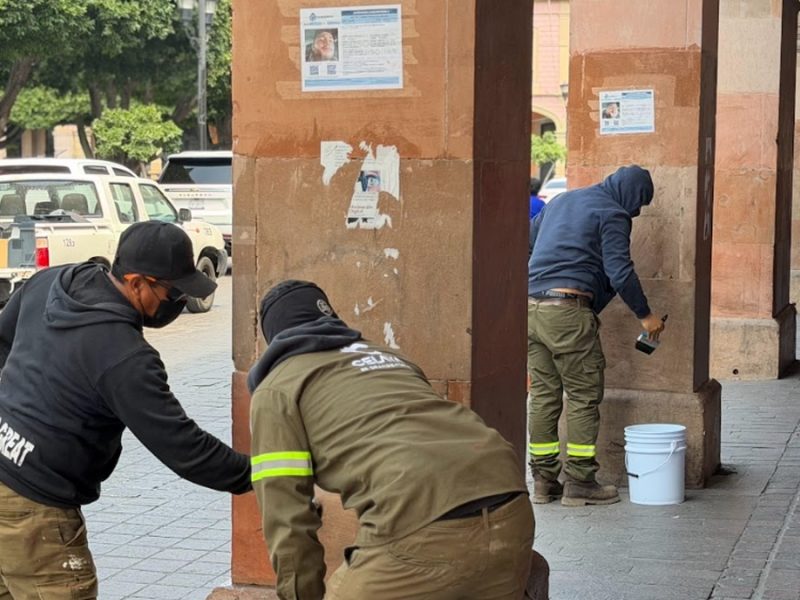 Policías encubiertas vigilarán la marcha del 8M en Celaya; colocan solución antiaerosol ante posibles pintas