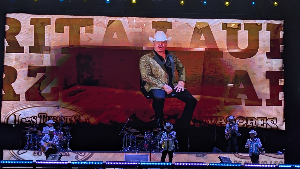 Concierto de Invasores y Cardenales de Nuevo León en la Feria de las Fresas Irapuato 2026 (4)