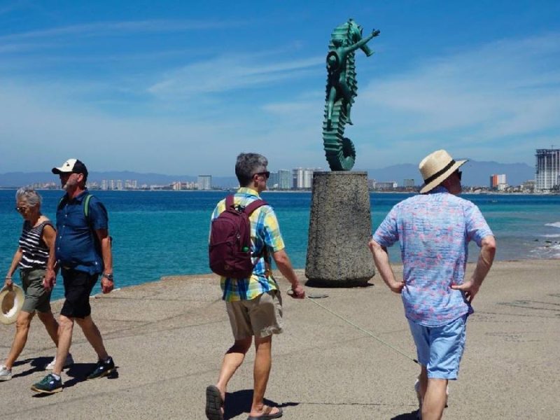 Cruceros cancelan Puerto Vallarta tras ola de violencia