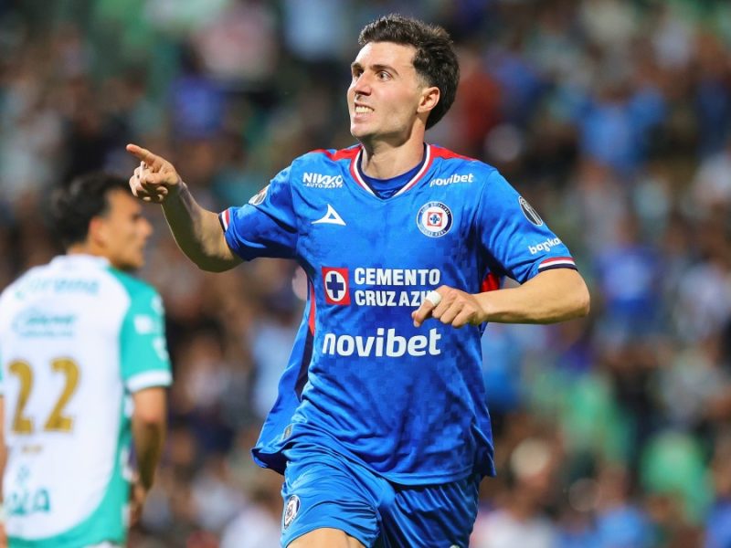 Cruz Azul vence a Santos con gol polémico y reafirma liderato en el Clausura 2026