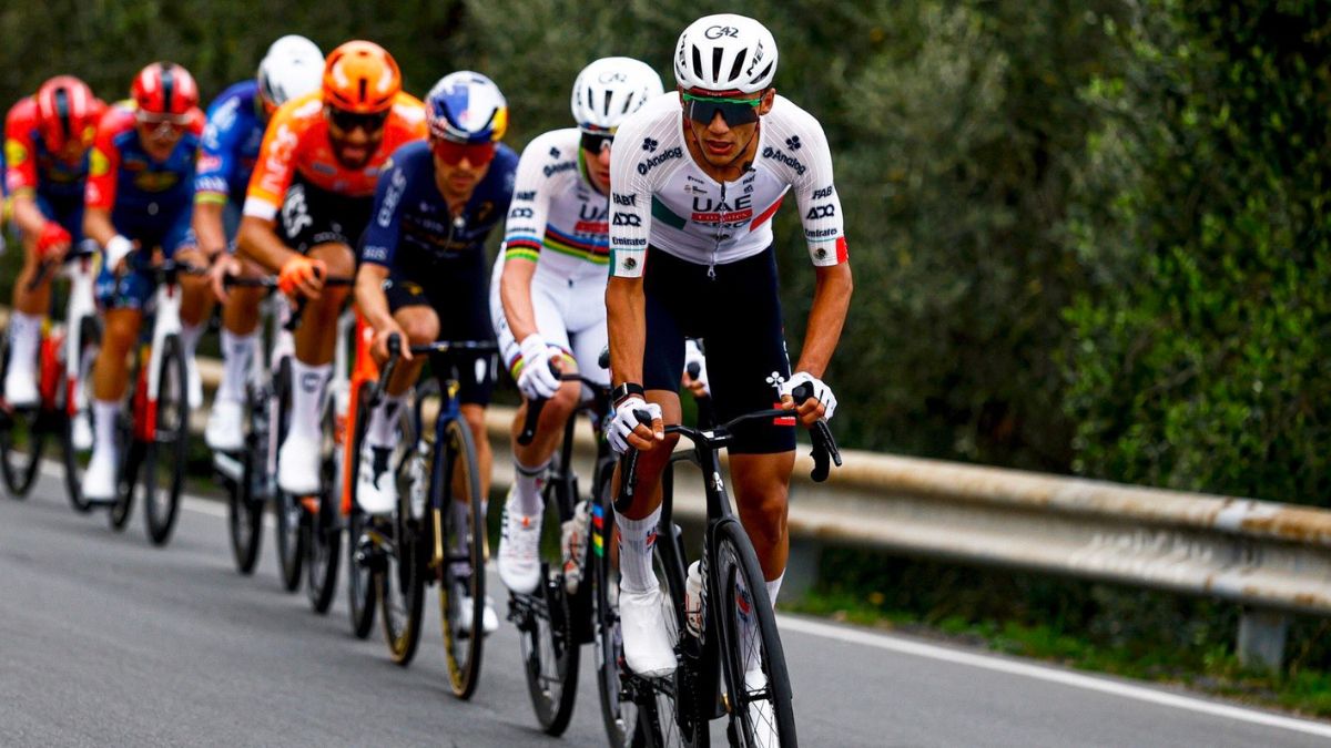 Isaac del Toro en la Milán-San Remo 2026. Foto: Team UAE Emirates Oficial.