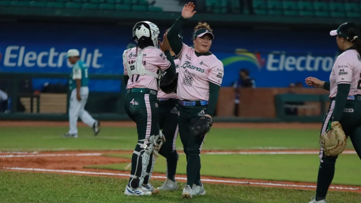 Rachel García en su última apertura en Tabasco. Foto: Bravas de León Oficial.