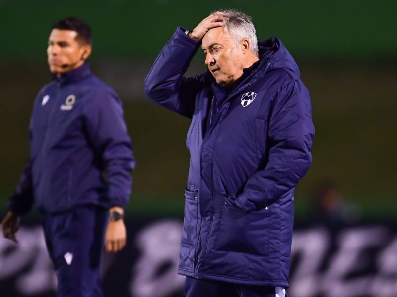 Rayados de Monterrey cesa a su entrenador, Domenec Torrent