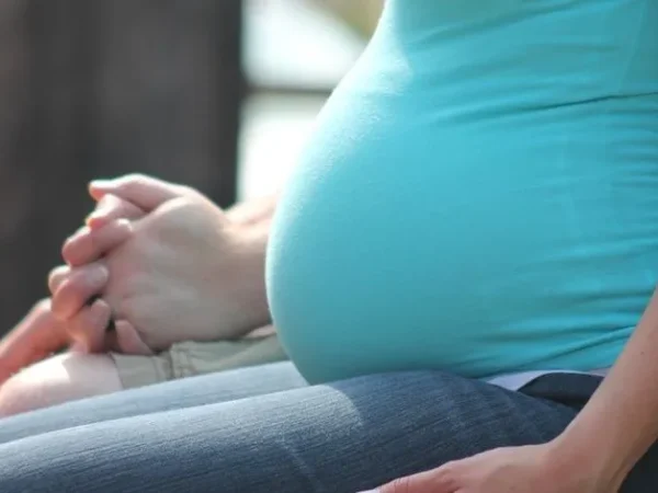 Embarazo infantil es violencia: presentan iniciativa en Congreso de Hidalgo