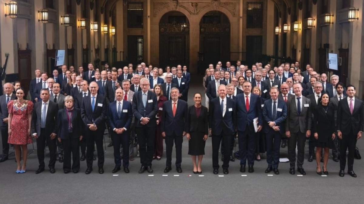 Claudia Sheinbaum y directivos nórdicos