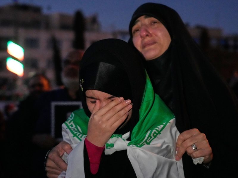 Galería de guerra que retumba el corazón por los ataques de EU e Israel sobre el pueblo iraní