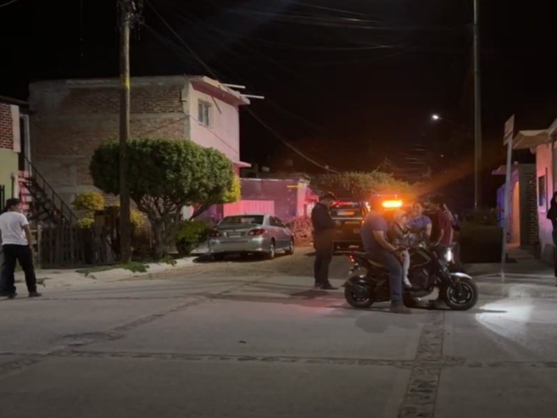 Se le acercan motosicarios a joven y a quemarropa lo matan de varios balazos en Salvatierra