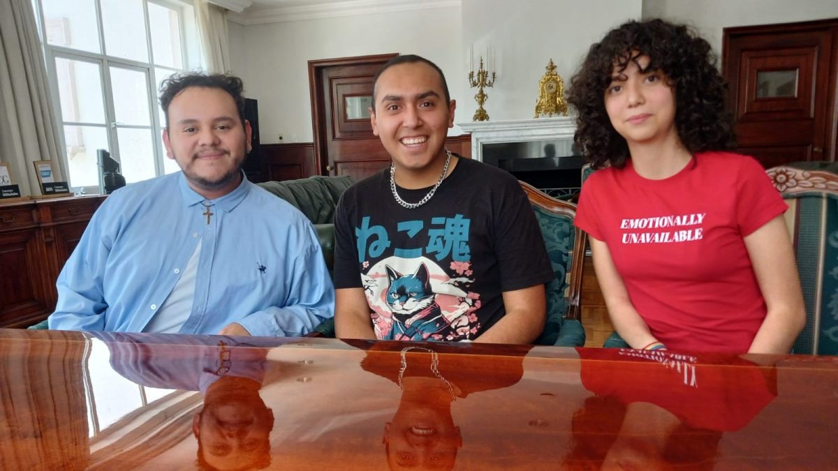 Jonathan Hernández, Enrique Arturo Rubio Velázquez y Pamela Mendoza UMERI Fuertes como Roca GIFF