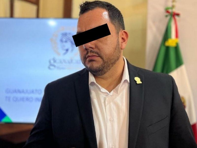 Sigue impune corrupción con permisos para taxis en Guanajuato; exdirector estatal gana amparo