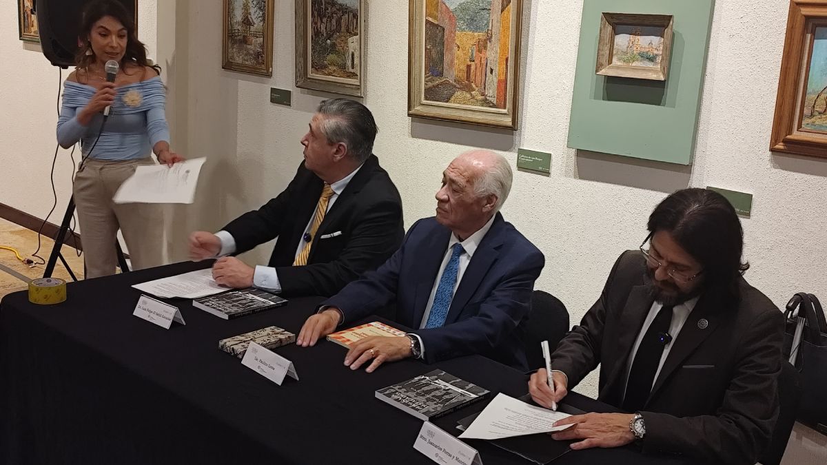 Personajes Destacados II de Paulino Lorea