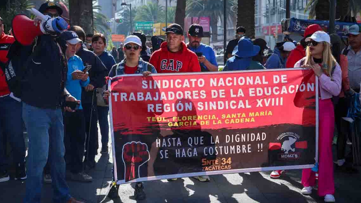 Maestros CNTE bloqueos