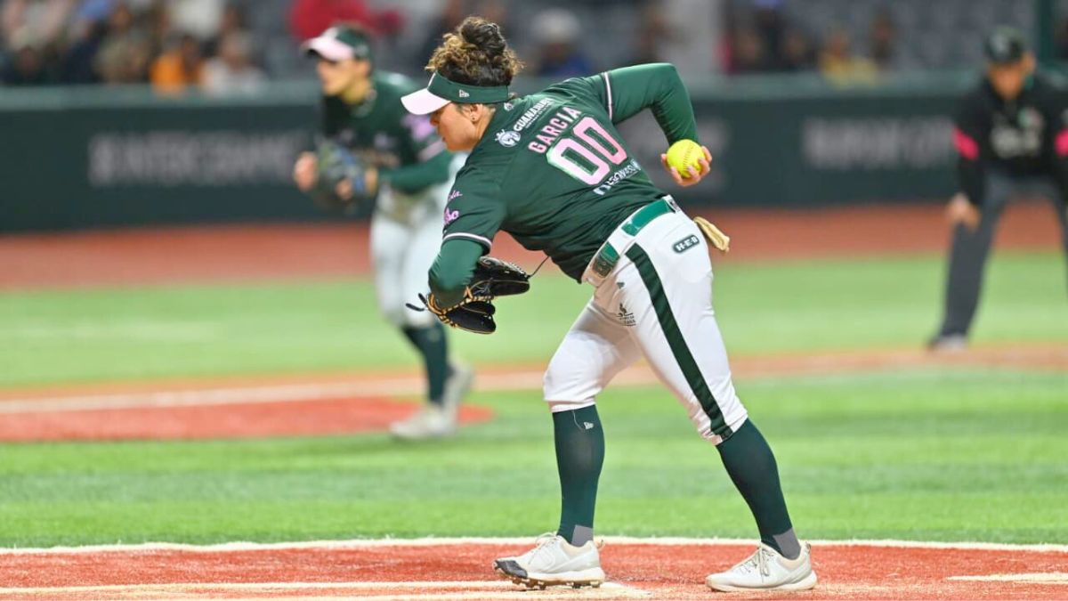 Rachel García lanza ante Diablos Rojos Femenil. Bravas de León.