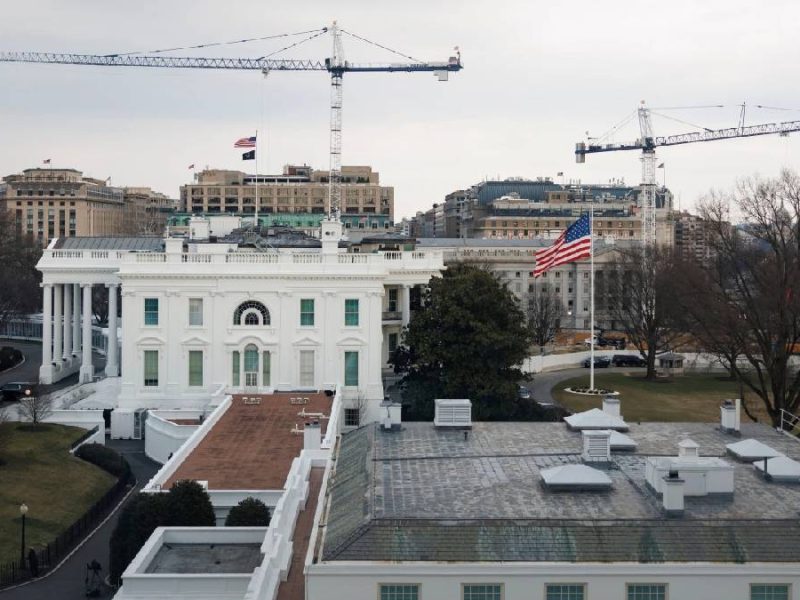 Critican proyecto de salón de baile de Trump por ‘feo’ y ‘desproporcionado’