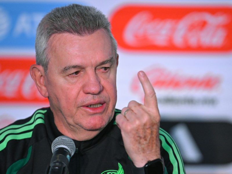 Aguirre señala que “hay dos o tres descartados” para el Mundial 2026 y acepta que aún no tiene el once para Sudáfrica