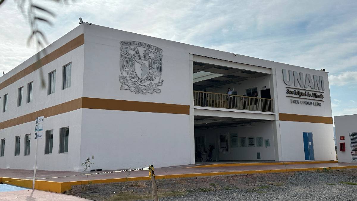 UNAM León suspensión de clases