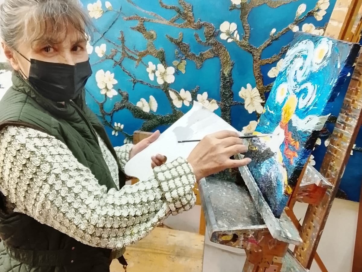 Nora Lechuga, artista y maestra que ha formado generaciones en Tulancingo