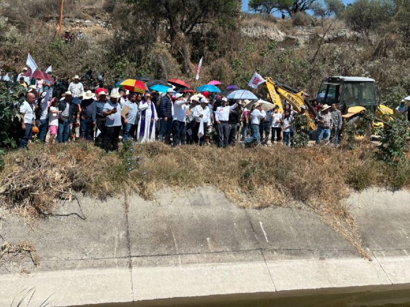 Con apoyo sacerdotal, productores de Acámbaro reafirman rechazo al acueducto