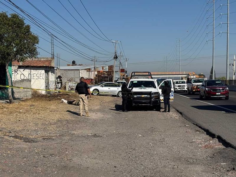Bulto sospechoso alarma a automovilistas en la carretera Panamericana; era un cuerpo embolsado