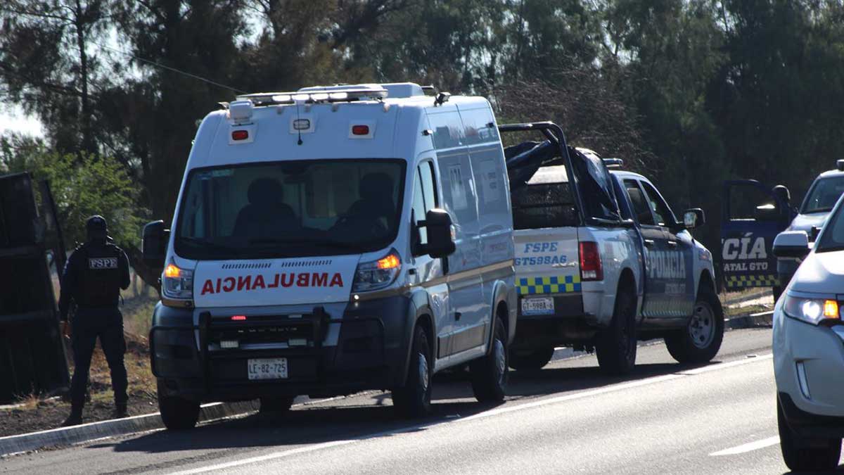 accidente autopista Apaseo el Grande-Querétaro