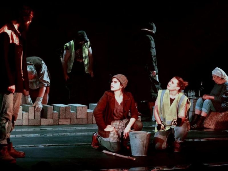 El viaje creativo de Ginna Álvarez: Del piano clásico a la dramaturgia internacional