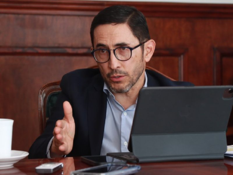 Juan Carlos Moreno asume presidencia de Canaco Servytur León; ofrece unidad y fortaleza