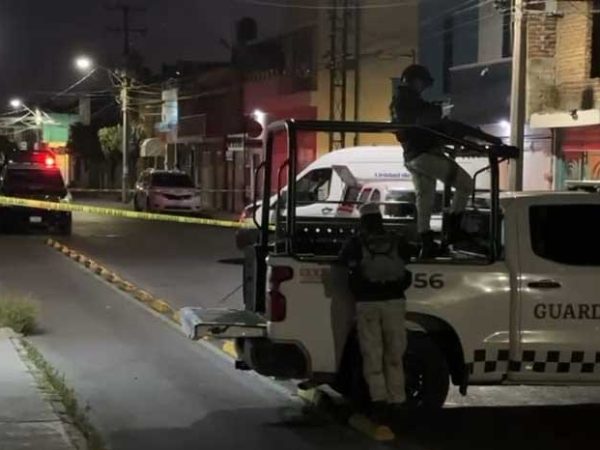 15 balazos en Celaya: Comando irrumpe en casa y asesina a dos hombres y una mujer