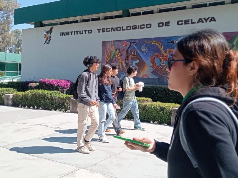 Ni en la universidad quieren el celular: Piden ampliar prohibición hasta posgrados en Guanajuato