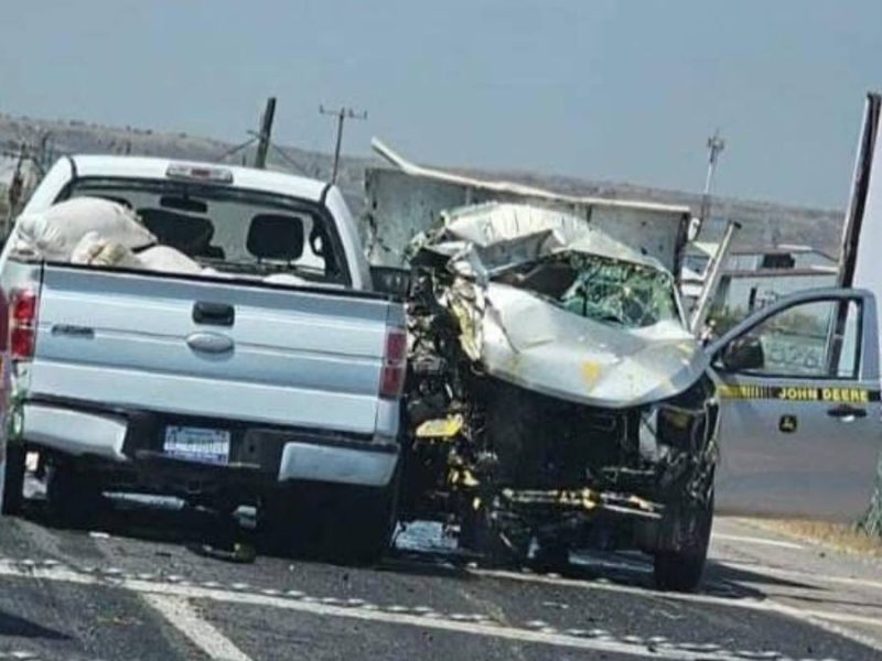 Choque múltiple en la Pénjamo–La Piedad deja cinco lesionados; uno queda prensado