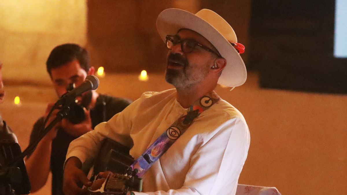 concierto Entre raíz y vuelo Plaza de Gallos