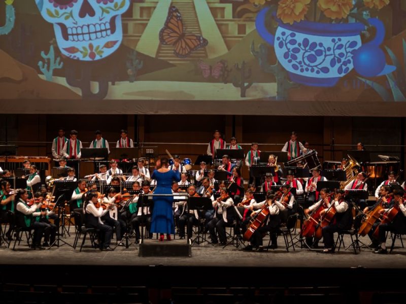 “Sonidos y Colores de América”: Conquistan voces y músicos juveniles del CIPEC al Teatro del Bicentenario