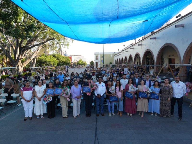 Más que flores, justicia: El 8M en Purísima visibiliza la crisis de desaparecidas y la brecha económica
