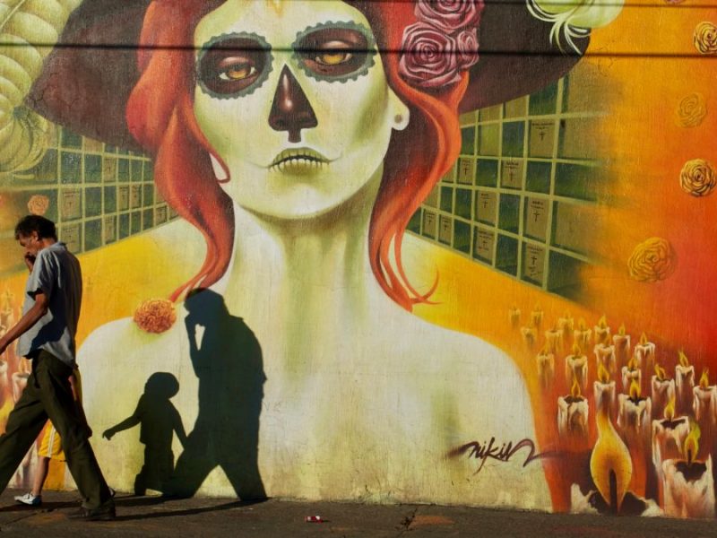 María Gómez: La fotógrafa leonesa que captura la esencia del barrio a través de su lente