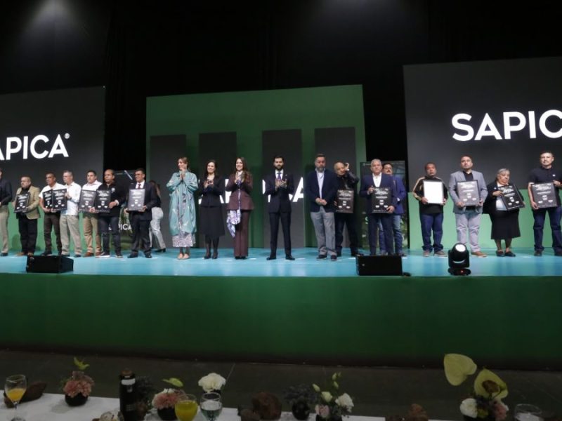“Forjadores de Nuestra Industria”: Trabajadores del calzado leonés reciben homenaje en Sapica 2026