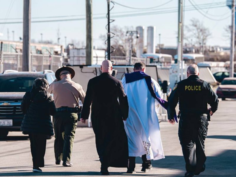 Líderes religiosos exigen acceso a centros de detención del ICE durante Cuaresma y Ramadán