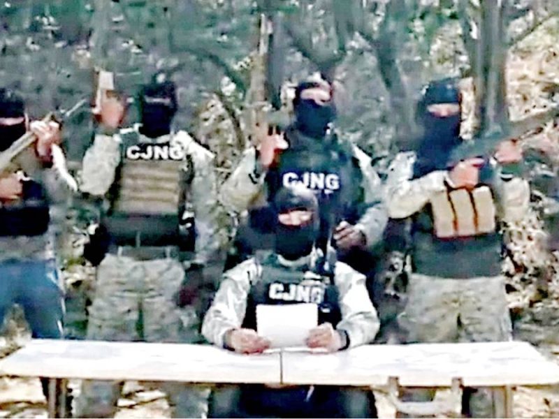 mencho-escoltas-armamento