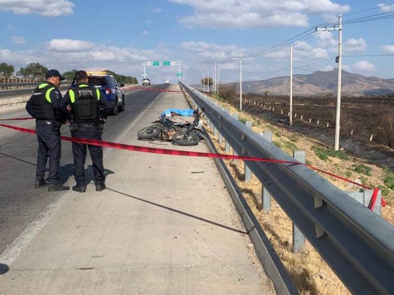‘Motosicarios’ persiguen a motociclista en Silao hasta matarlo; le dan varios balazos en la cabeza