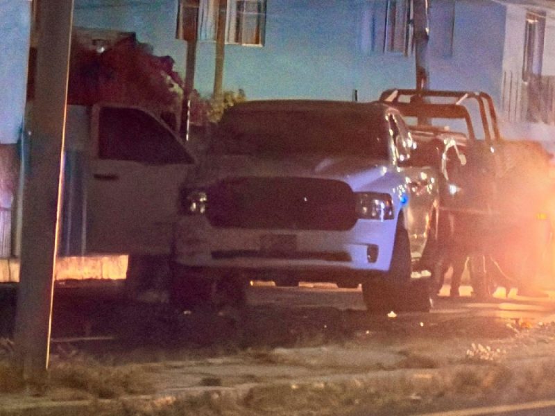 Persecución y balacera en Celaya deja dos detenidos; rescatan a joven plagiado