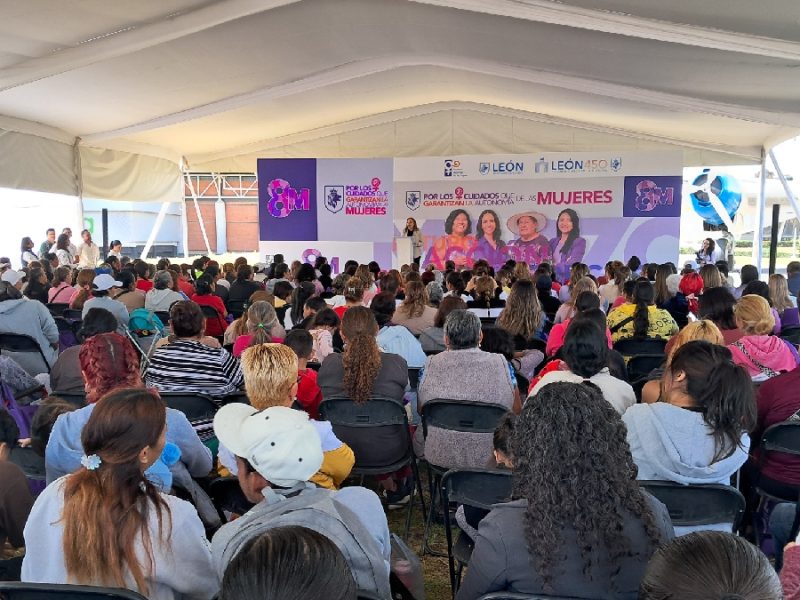 León estrena llavero interactivo con tecnología NFC para agilizar la atención y servicios a mujeres